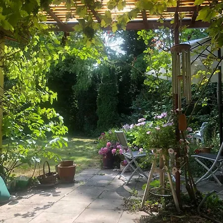 ベッド・アンド・ブレックファスト Cozy In With Garden *